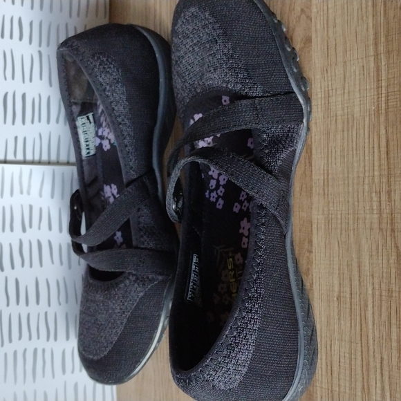 Skechers Sport Women's Breathe Easy Flats - Picture 5 of 12